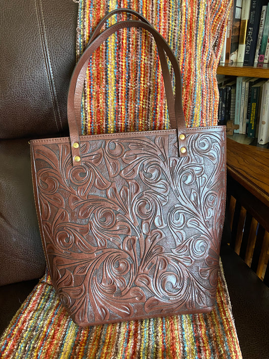 Jalapa handmade tooled leather purse Brown Back