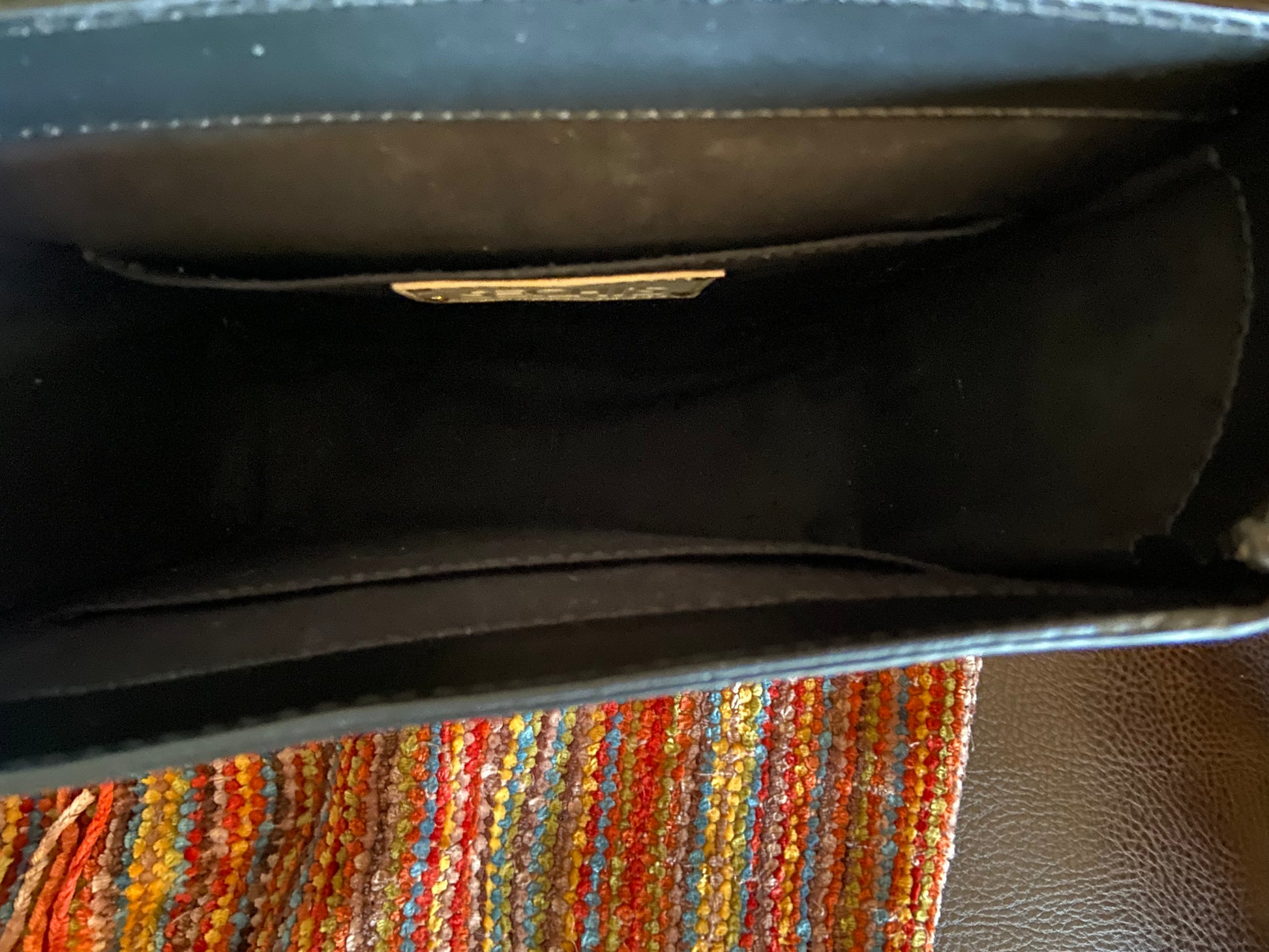 Tulum handmade tooled leather purse Black Inside