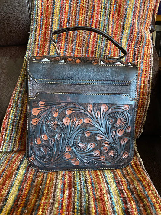 Tulum handmade tooled leather purse Brown Back