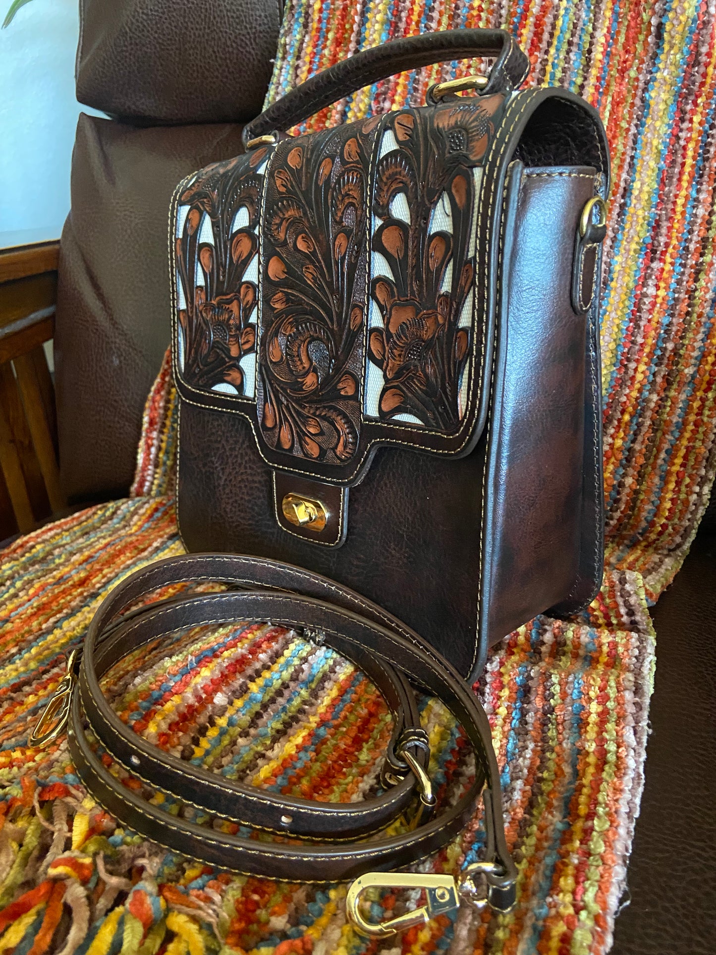 Tulum handmade tooled leather purse Brown Side