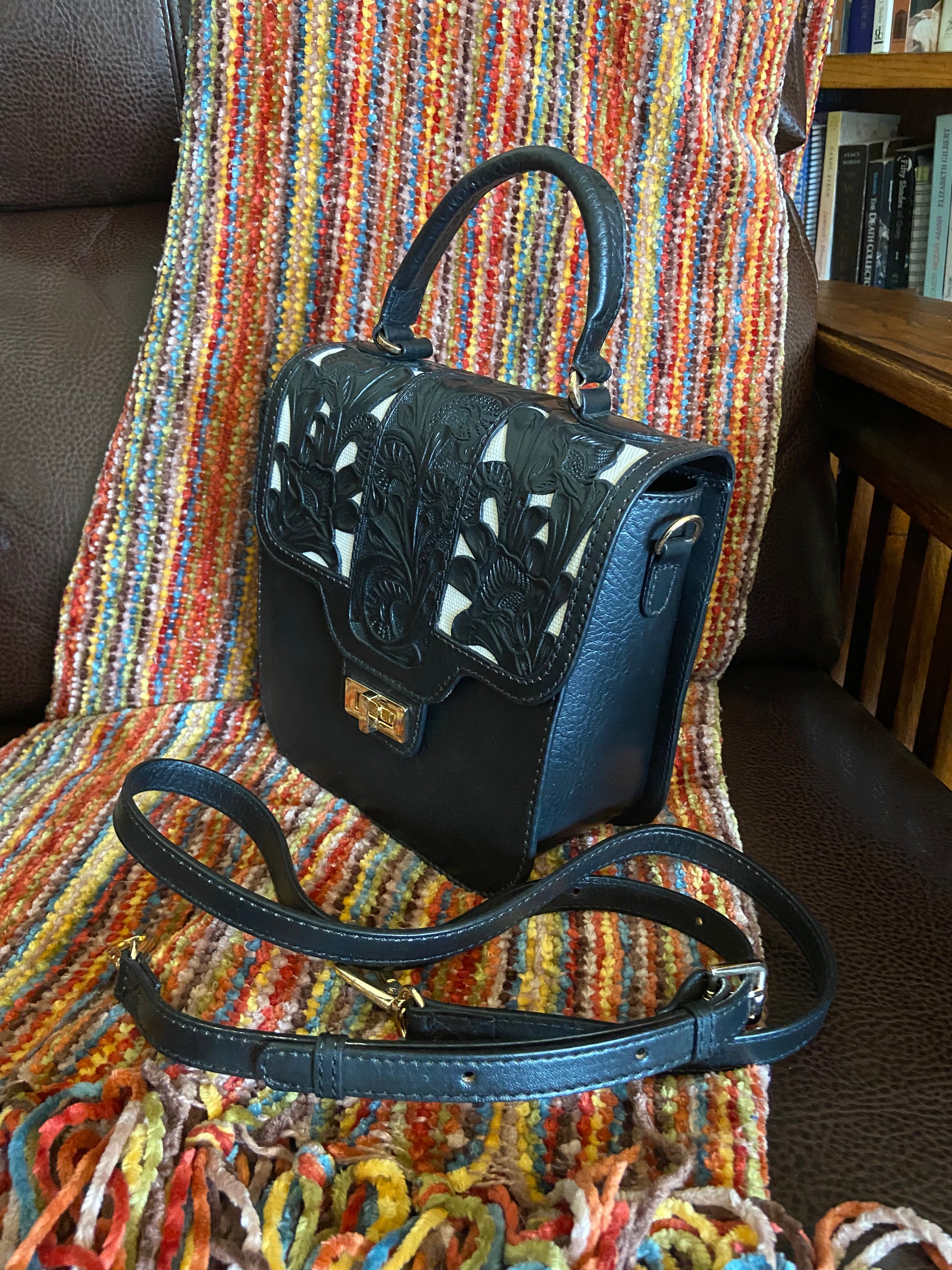 Tulum handmade tooled leather purse Small Black Side